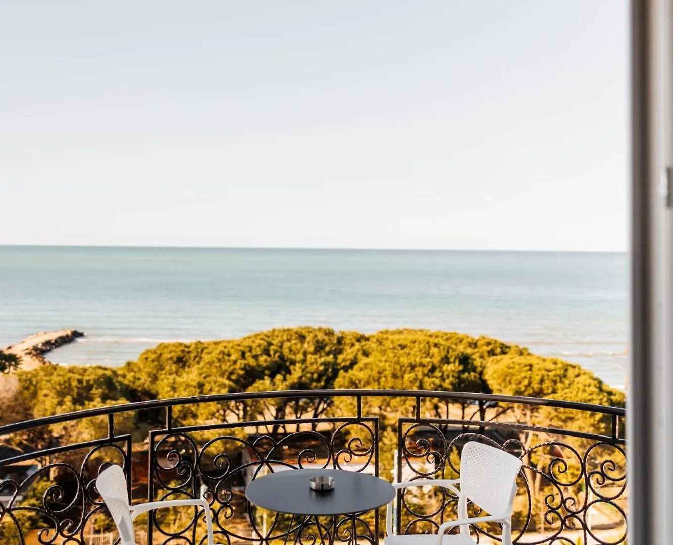Hotel Amelia Mare Golem  Albanien