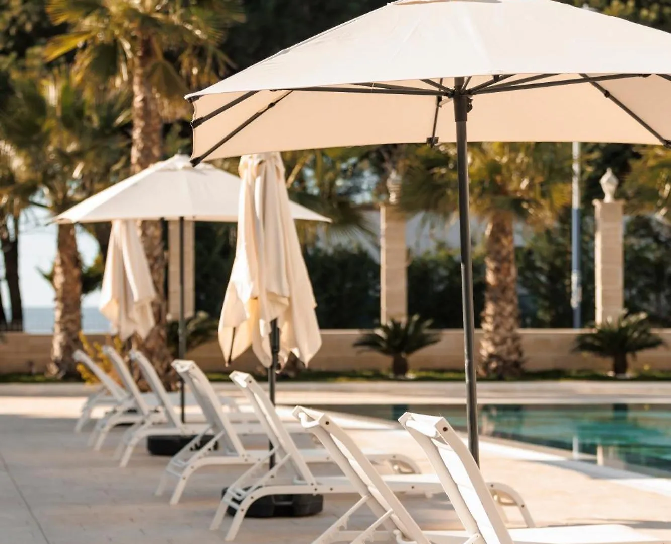 Hotel Amelia Mare Golem