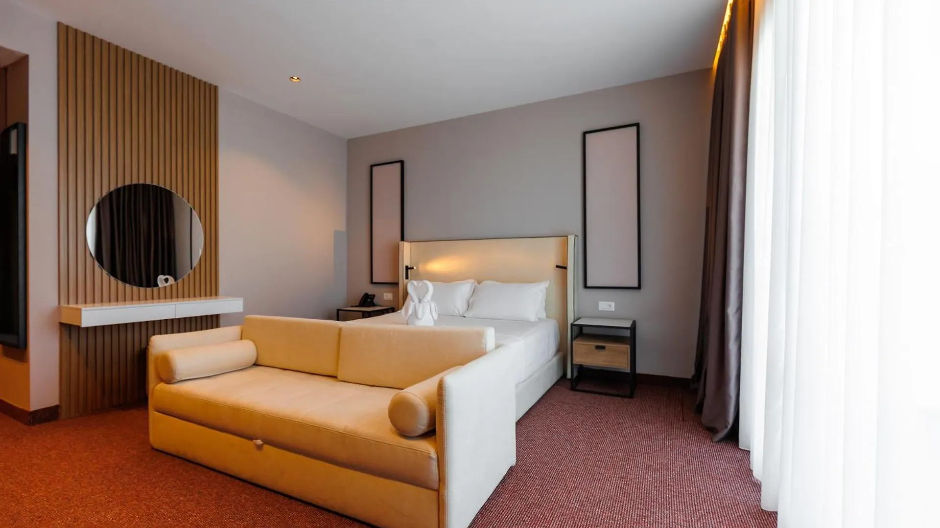 Hotel Amelia Mare Golem